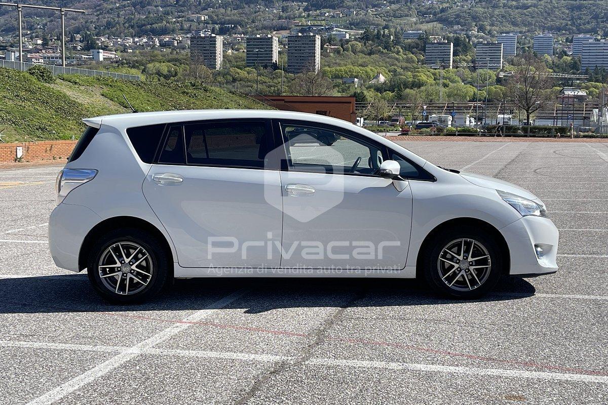 TOYOTA Verso 1.6 D-4D Active