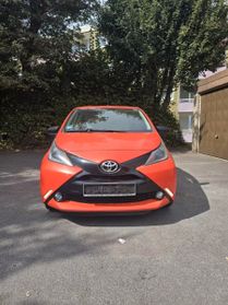 Toyota Aygo 1.0 VVT-i 69 CV 5 porte x-clusiv