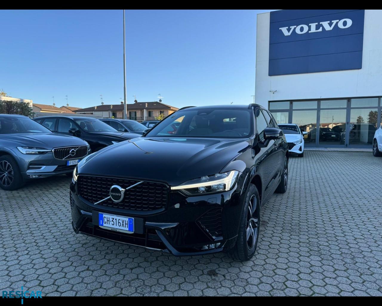 VOLVO XC60 II 2022 XC60 2.0 b4 Plus Dark auto