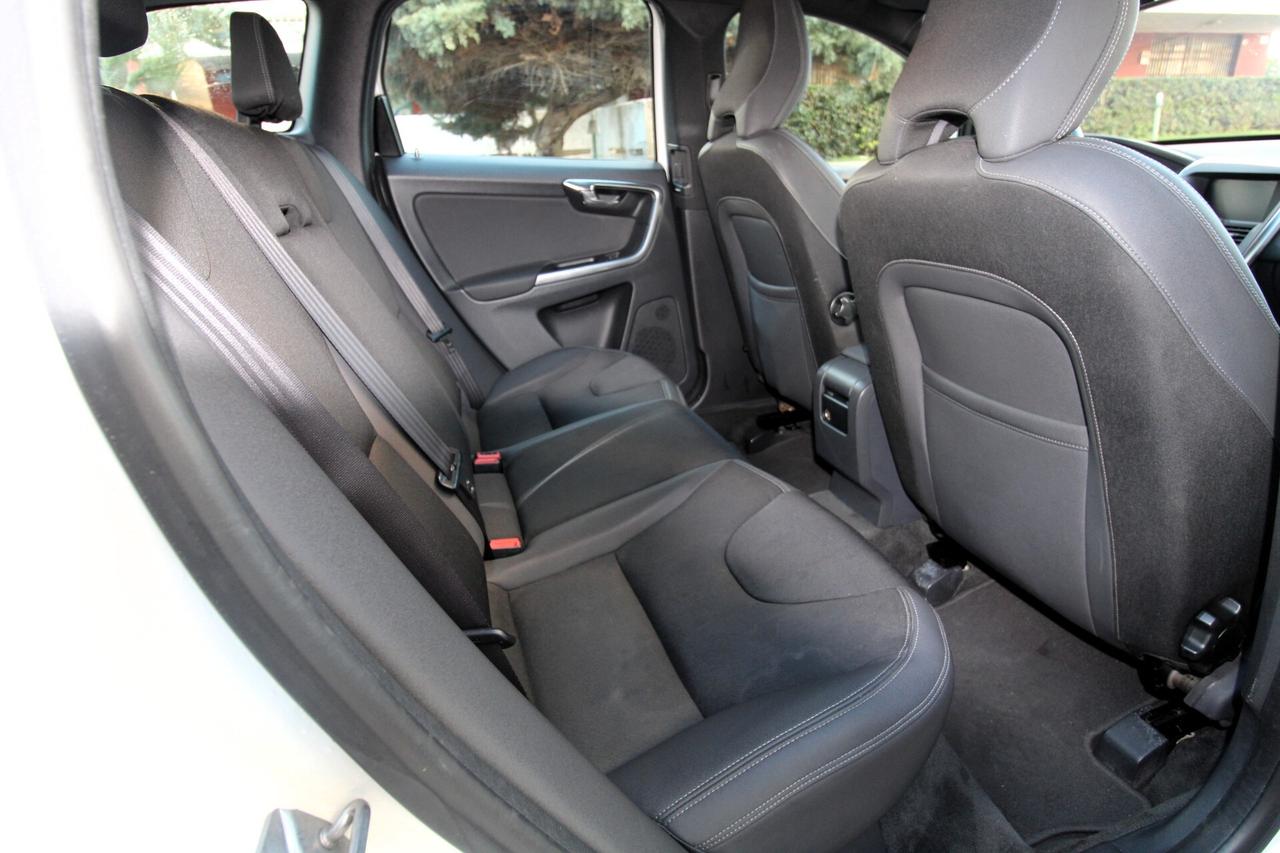 Volvo XC 60 XC60 D3 Geartronic Momentum