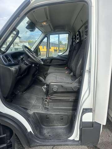 Iveco Daily 60C18 Hi-tech CenRegSpondaIdra6200x2300x2850kg2200