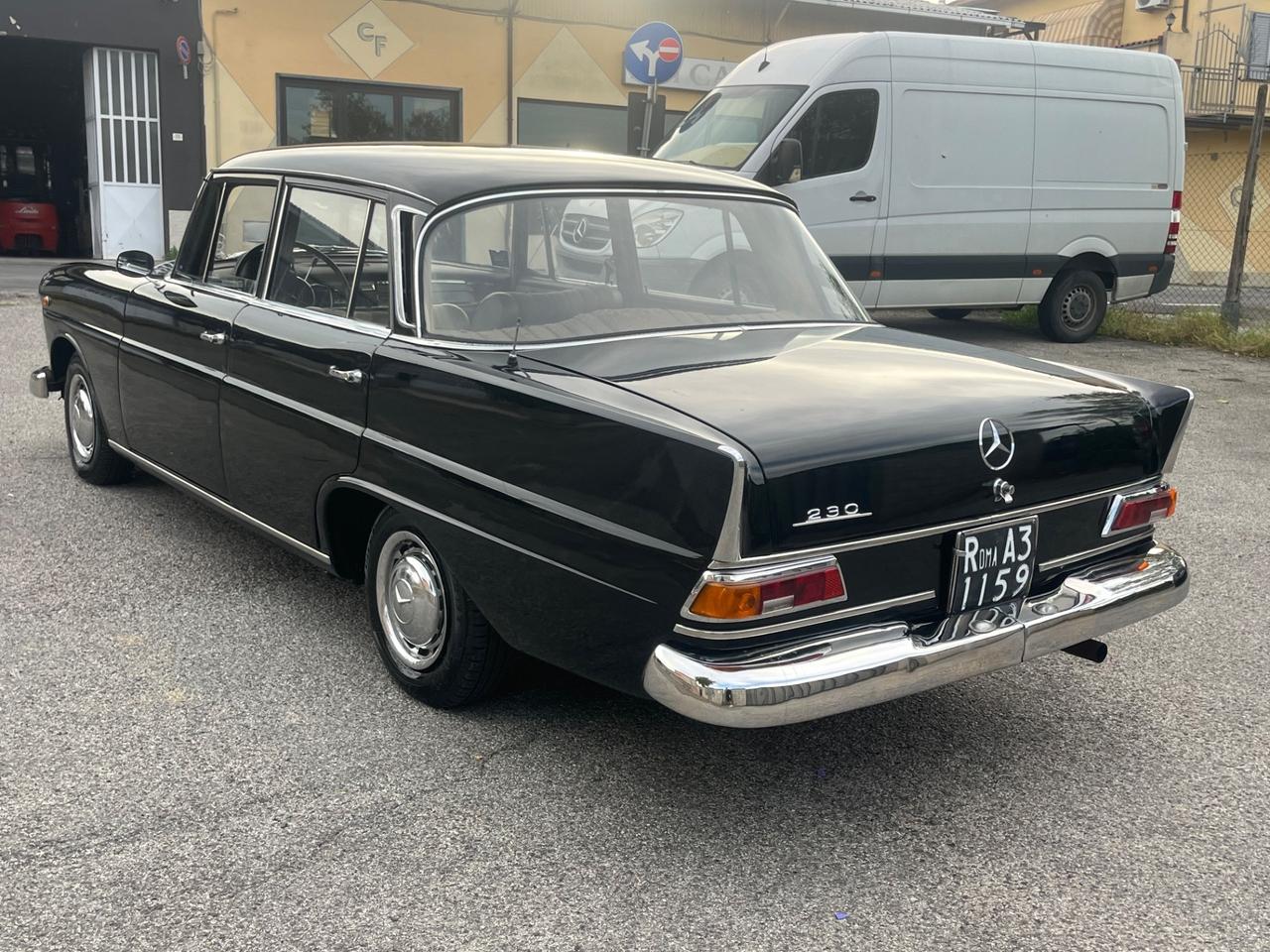 Mercedes benz 230 W110 Codine 6 cilindri