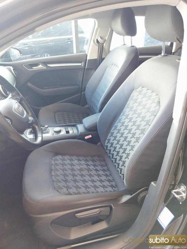 AUDI A3 1.6 TDI clean diesel S tronic Attraction