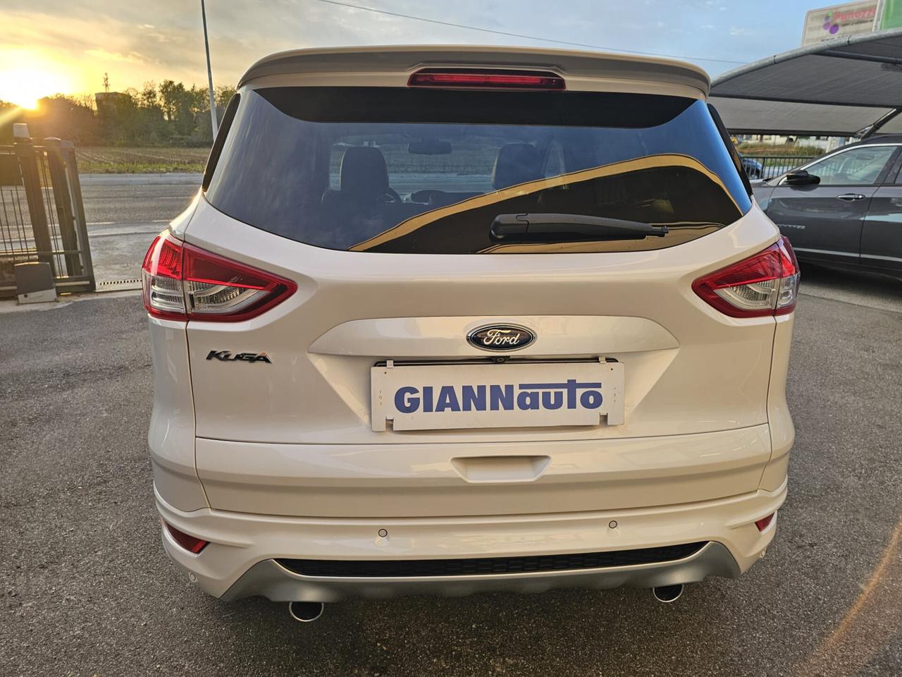 Ford Kuga 2.0 TDCI 180 CV S&S 4WD Powershift Titanium X