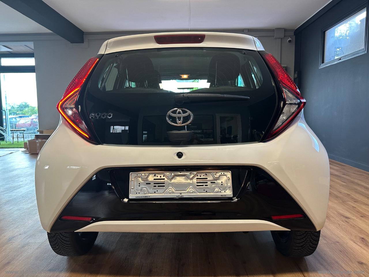 TOYOTA Aygo Connect 1.0 VVT-i 72 CV 5p.Team Deutschland