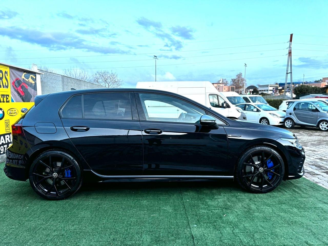 Volkswagen Golf R 2.0 TSI 320cv anno 12/2021 Scarico AKRAPOVIC Permute Finanziamenti Garanzia