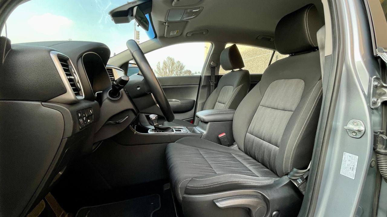 KIA SPORTAGE 1.6 BUSINESS CLASS CRDI DCT7 MH 2WD 136CV - FULL LED, CARPLAY, NEOPATENTATI