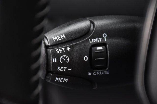 PEUGEOT 2008 BlueHDi 130 S&S EAT8 Allure