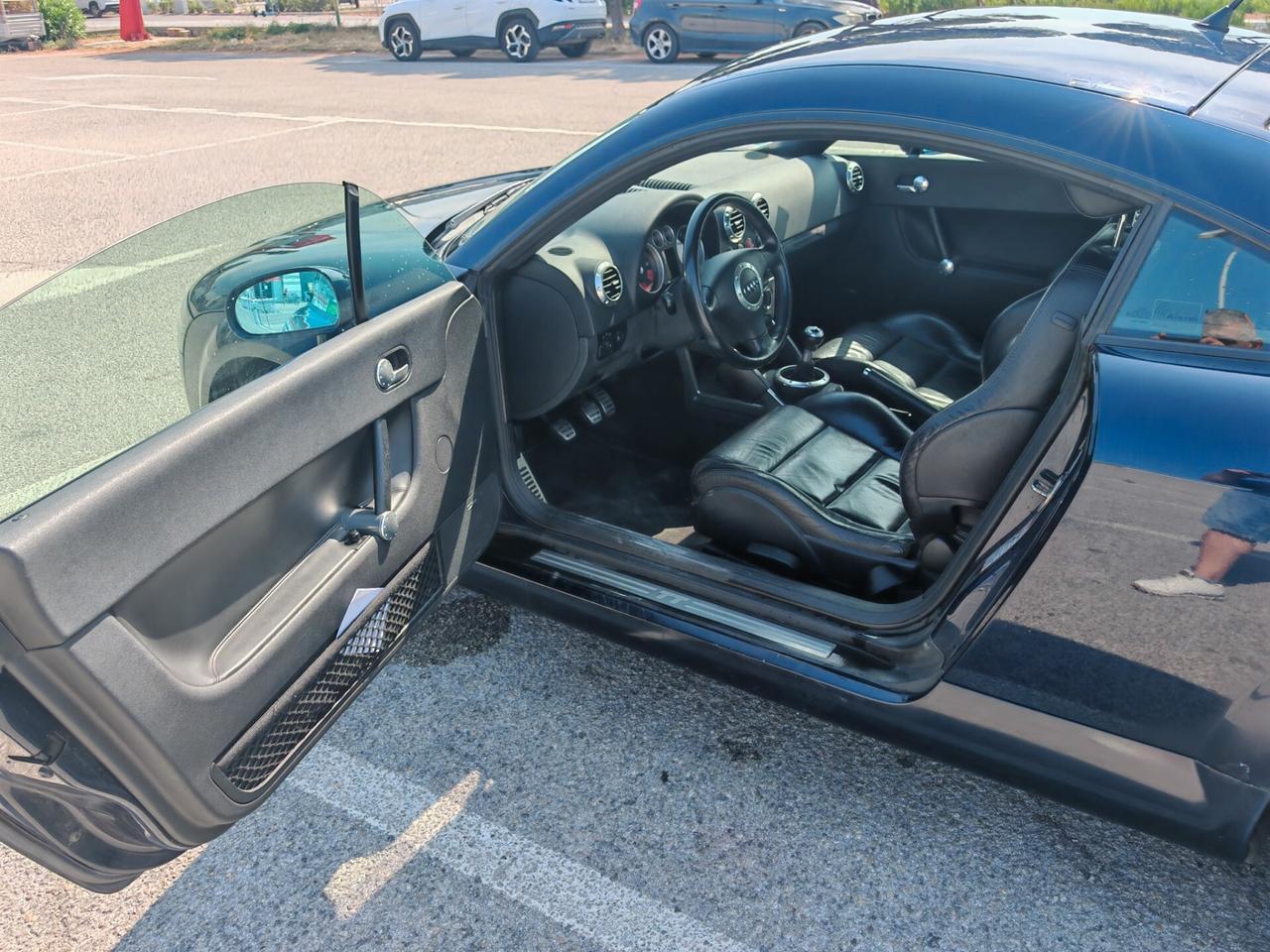 Audi TT 1.8 20V 180CV CUPÈ .