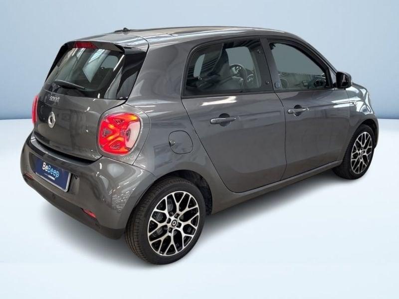 smart forfour EQ RACINGREY 22KW