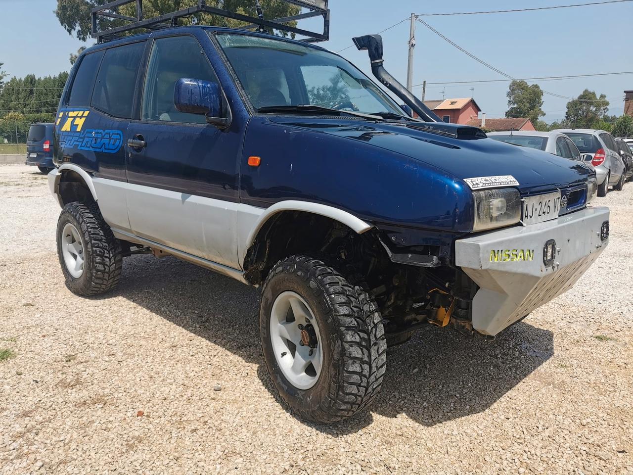 Nissan Terrano II Terrano II 2.7 TD 3 porte Safari