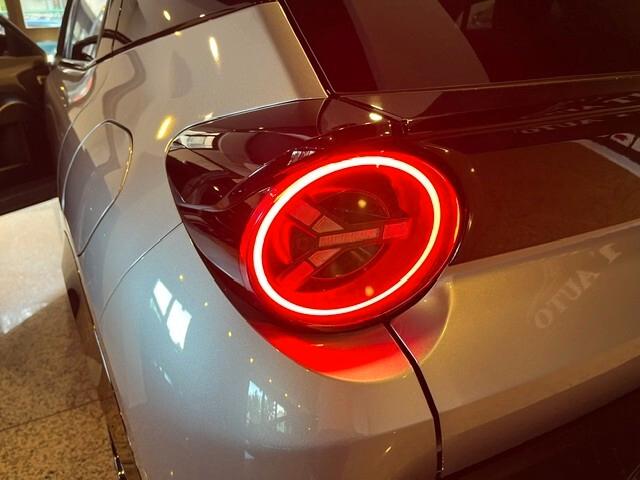 Lancia Ypsilon Hybrid e-DCT LX