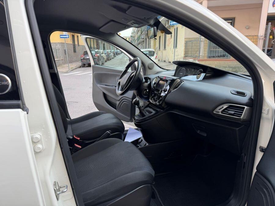 LANCIA YPSILON 1.2 GPL DI CASA PLATINO CERTIFICATA