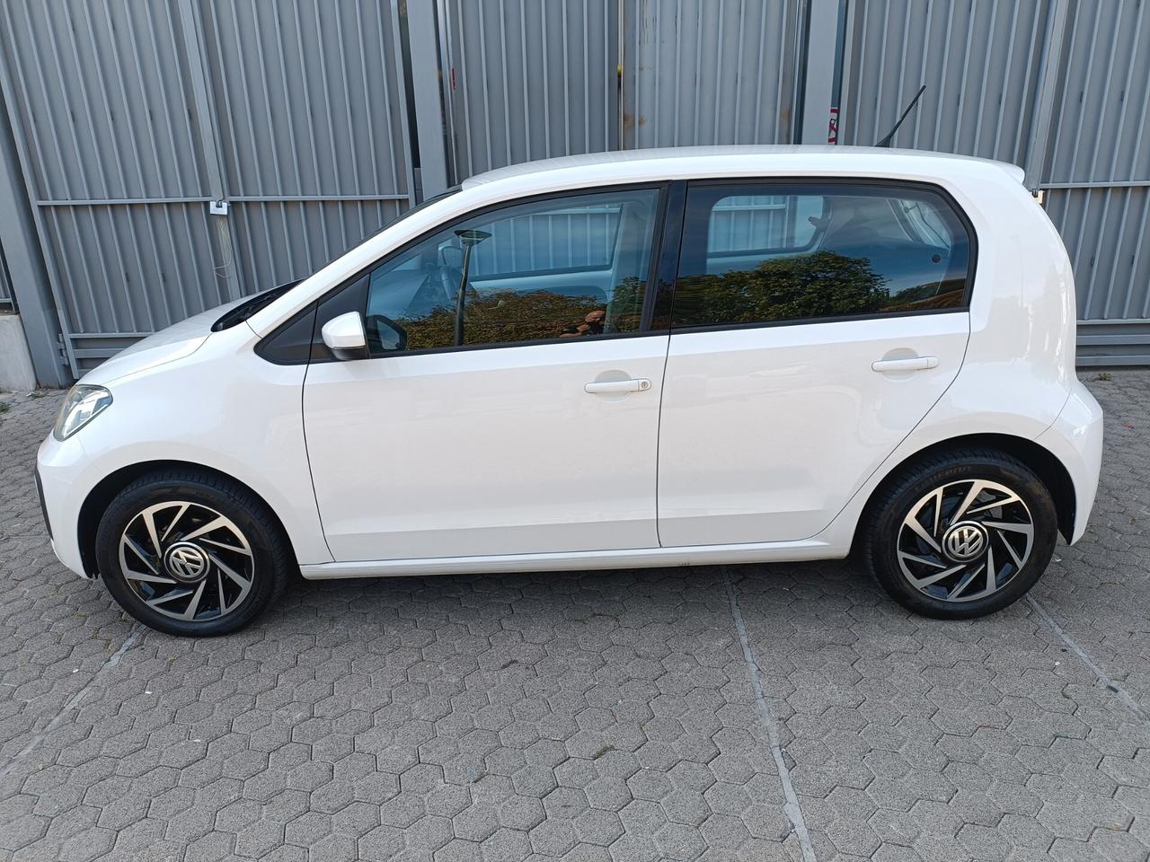 Volkswagen up! 1.0 75 CV 5p. high