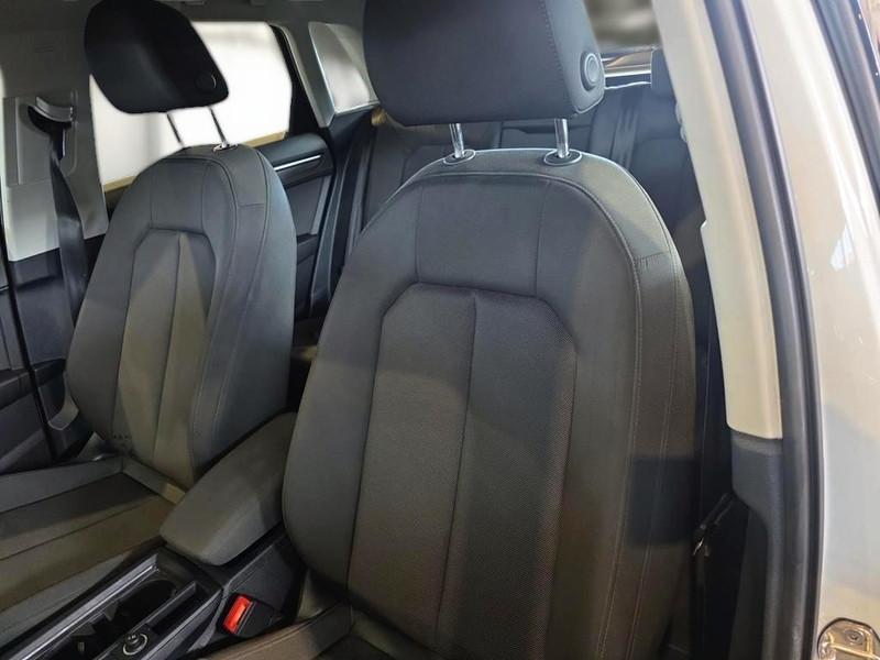 AUDI Q3 35 TDI S TRONIC BUSINESS ADVANCED SUV