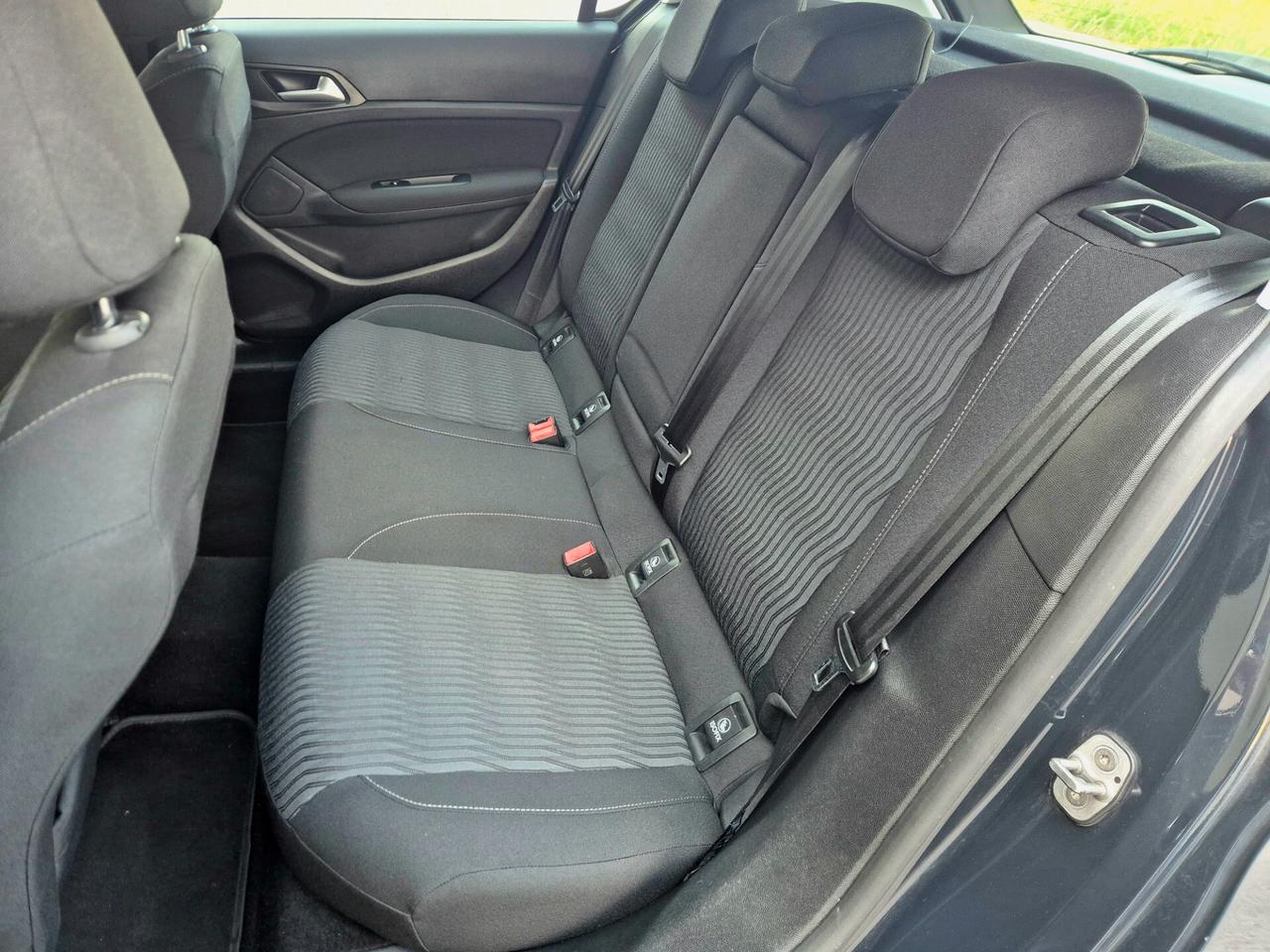 Peugeot 308 5p 1.6 e-hdi 8v Active s&s 115cv