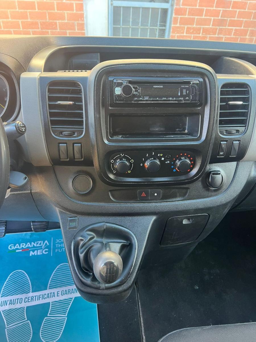 RENAULT trafic T27 1.6 dci 120cv L1H1 E6