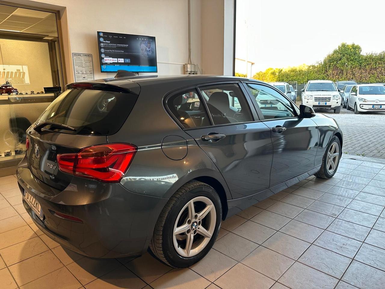 Bmw 118 118d 5p. Urban