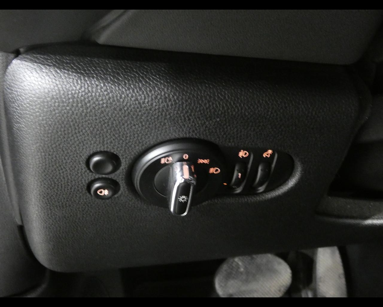 MINI Mini 5 porte (F55) - Mini 1.5 One Camden 5 porte