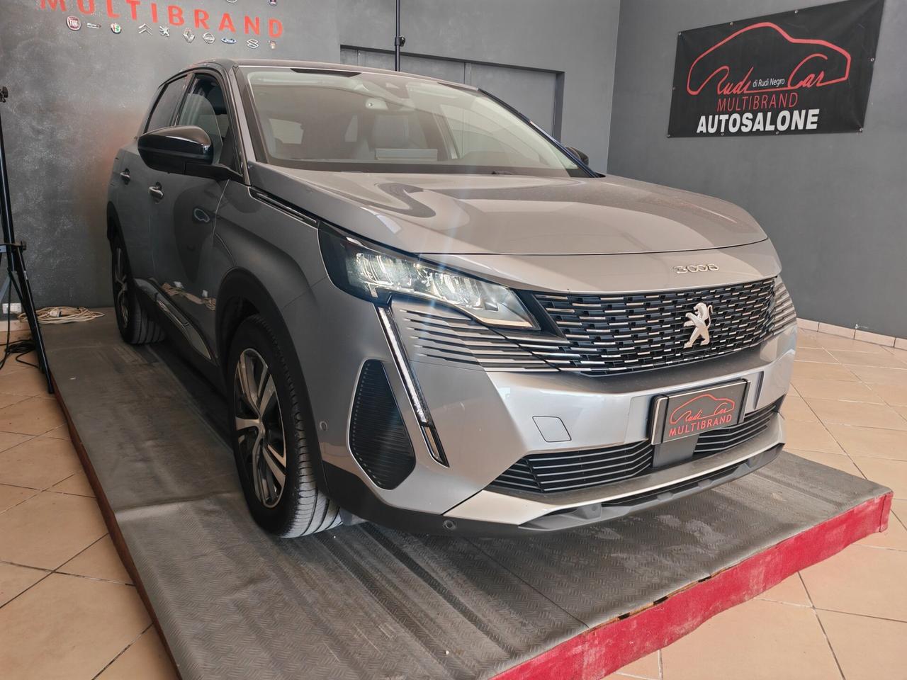 Peugeot 3008 BlueHDi 130 S&S EAT8 Allure