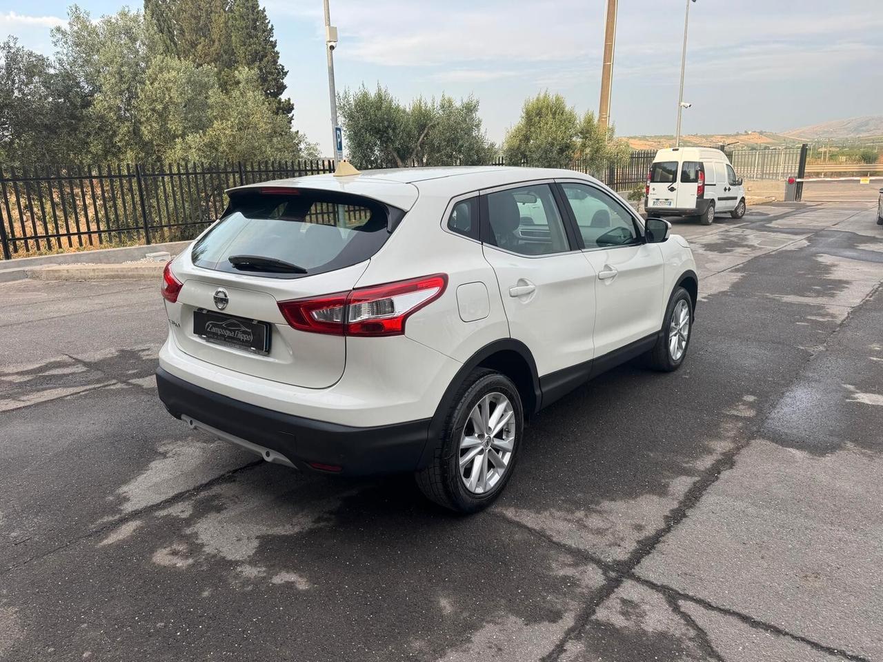 Nissan Qashqai 1.6 dCi automatica 131cv