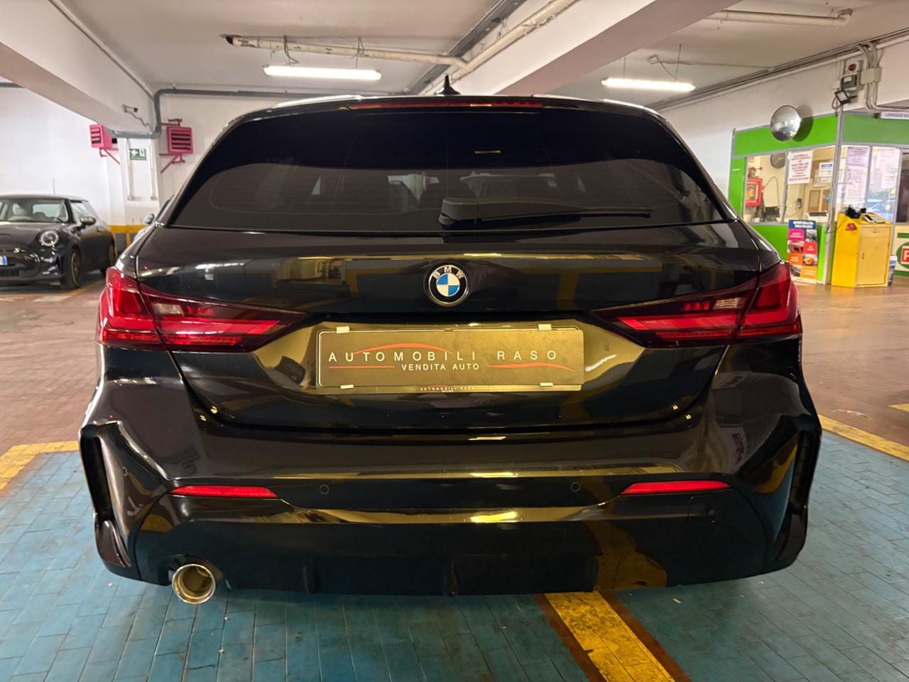 Bmw 116 116d 5p. Msport