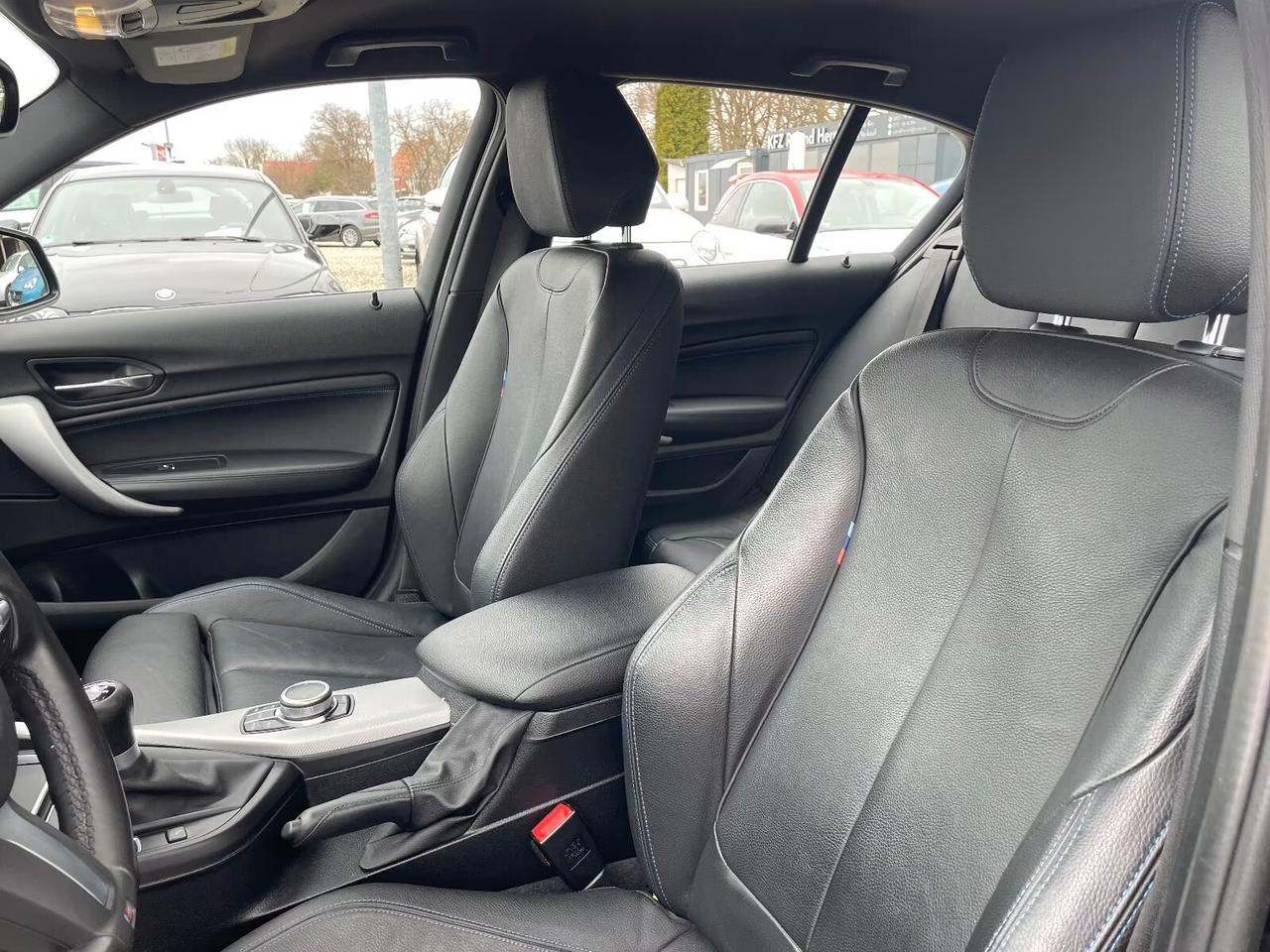 Bmw 118i 5p. M-SPORT Shadow