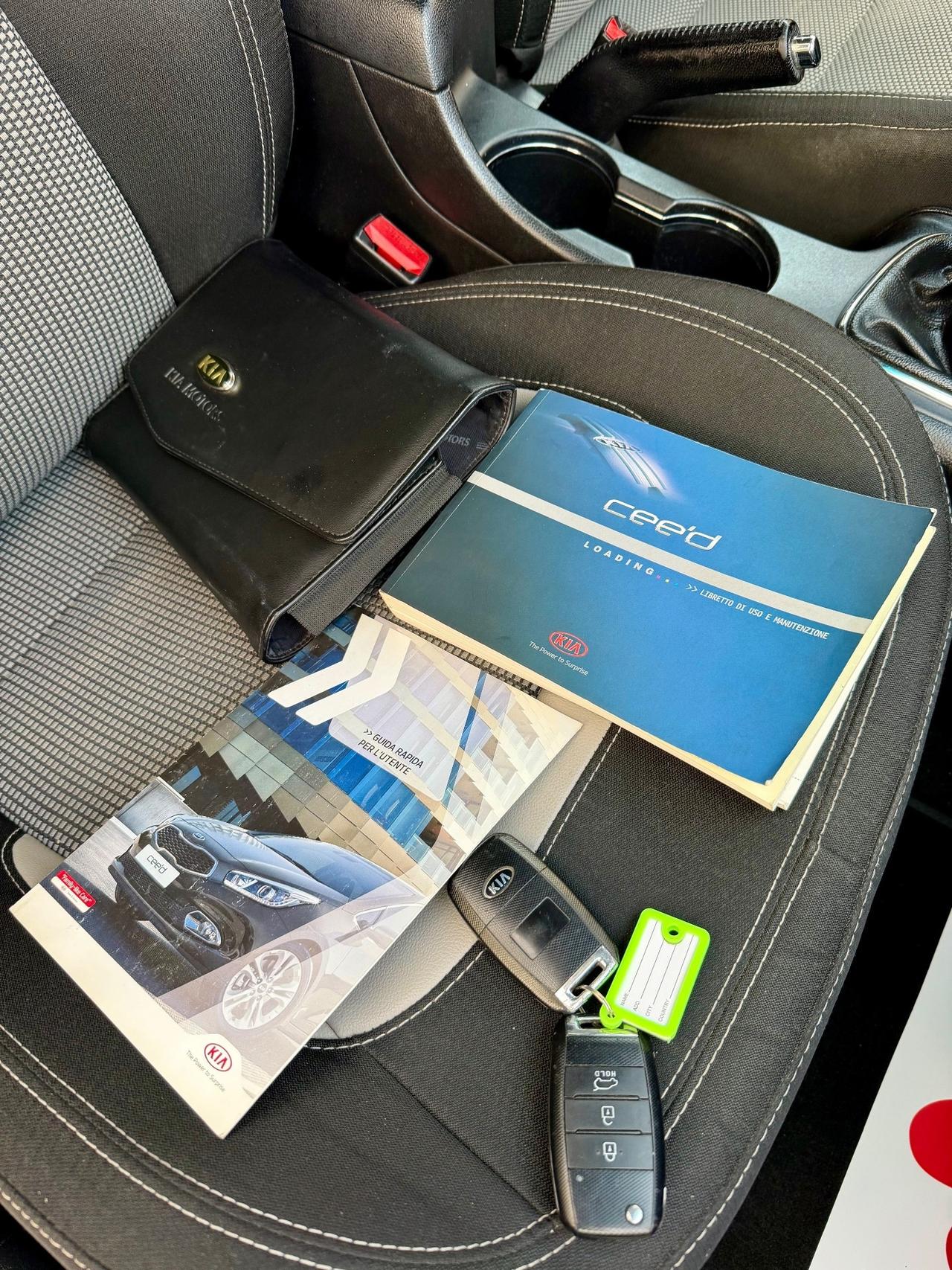 Kia Ceed 2015 1.6 CRDi OK NEOPATENTATI ! ! !