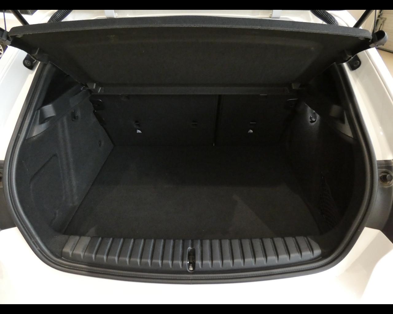 BMW Serie 1 (F40) - 116d 5p. Msport