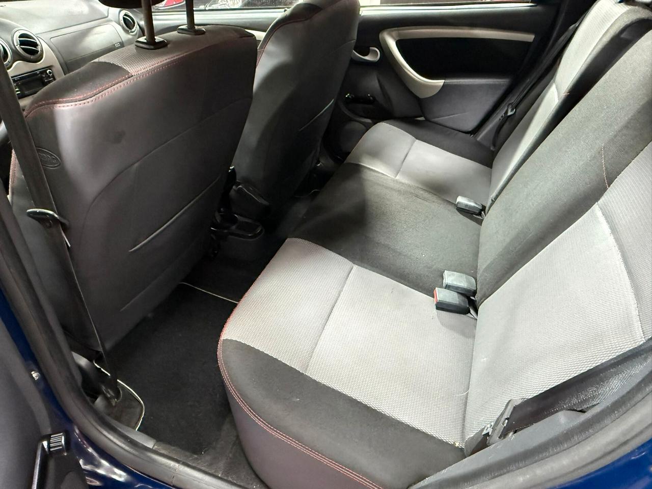 Dacia Duster 1.5 dCi 110cv 4x2 Lauréate - 2013