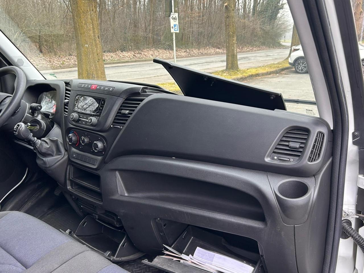 Iveco Daily 35S12 2.3 HPT – 2020 – 80.000 km – Euro 6 – Passo Medio Tetto Alto – Ottime Condizioni