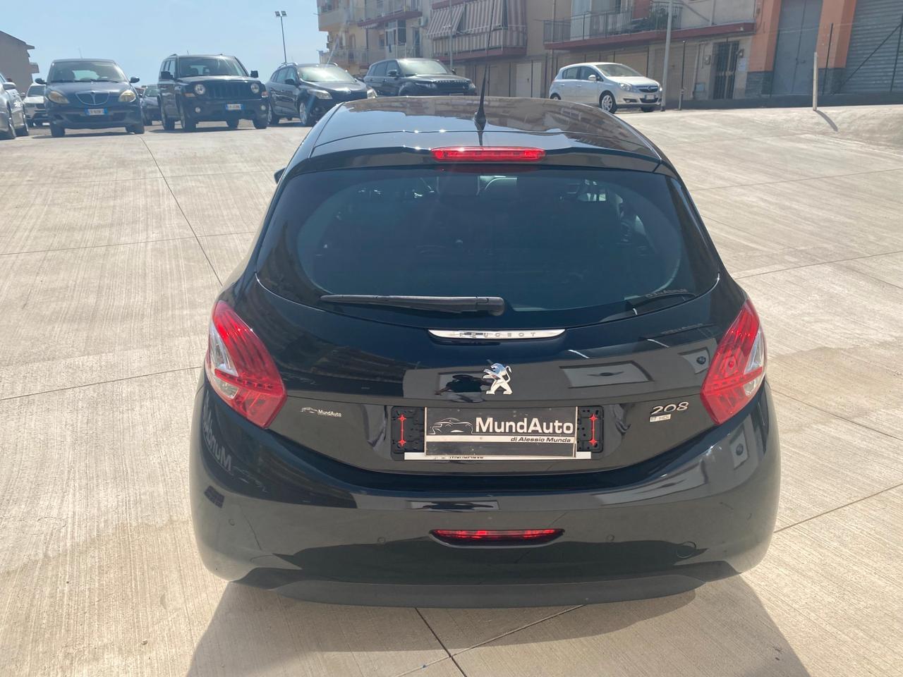 Peugeot 208 1.6 e-HDi 92 CV Stop&Start 5 porte Allure