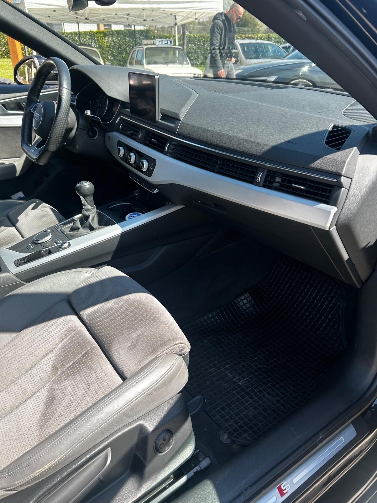 Audi A4 2.0 TDI clean diesel multitronic Business Plus