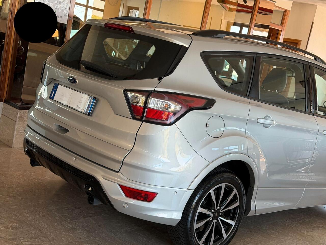 Ford Kuga 2WD 2.0 TDCI 120 cv. ST LINE