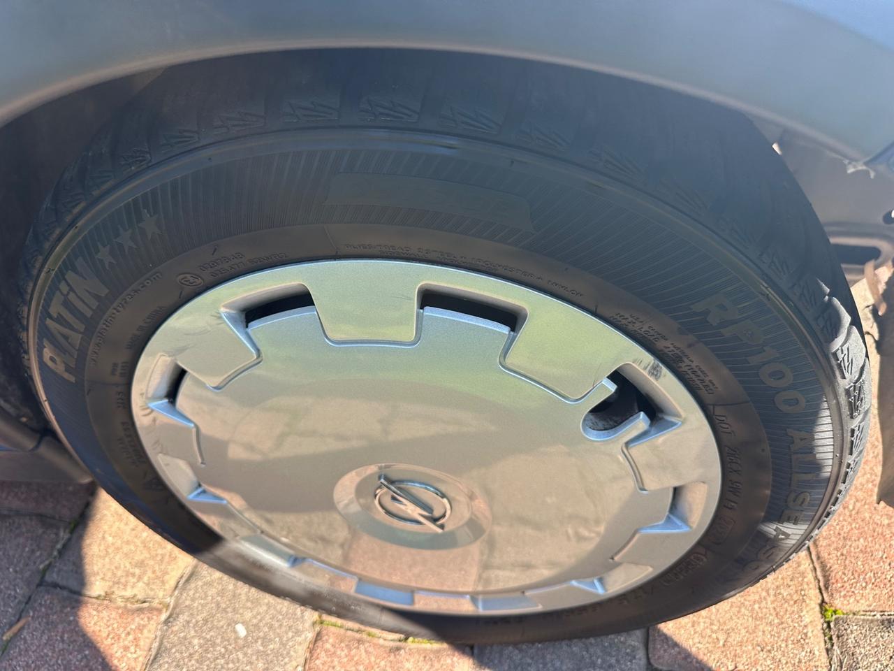 Opel Corsa 1.0benz 2002 NEOPATENTATI