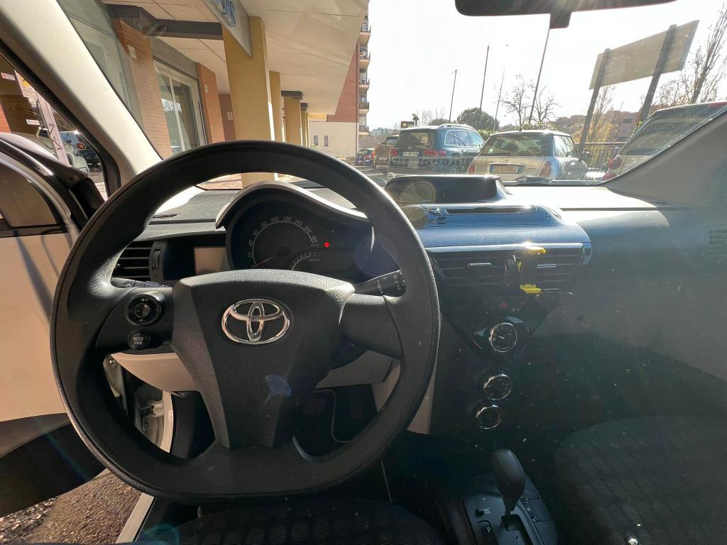 Toyota iQ 1.0 Trend CVT EU5