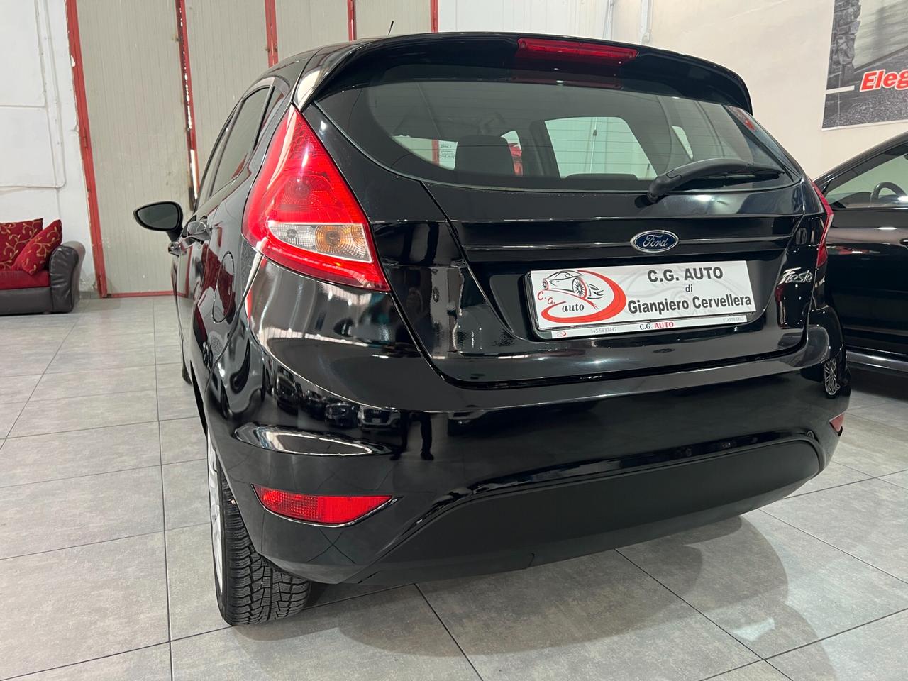 Ford Fiesta 1.4 97 CV - GPL Titanium - 2010