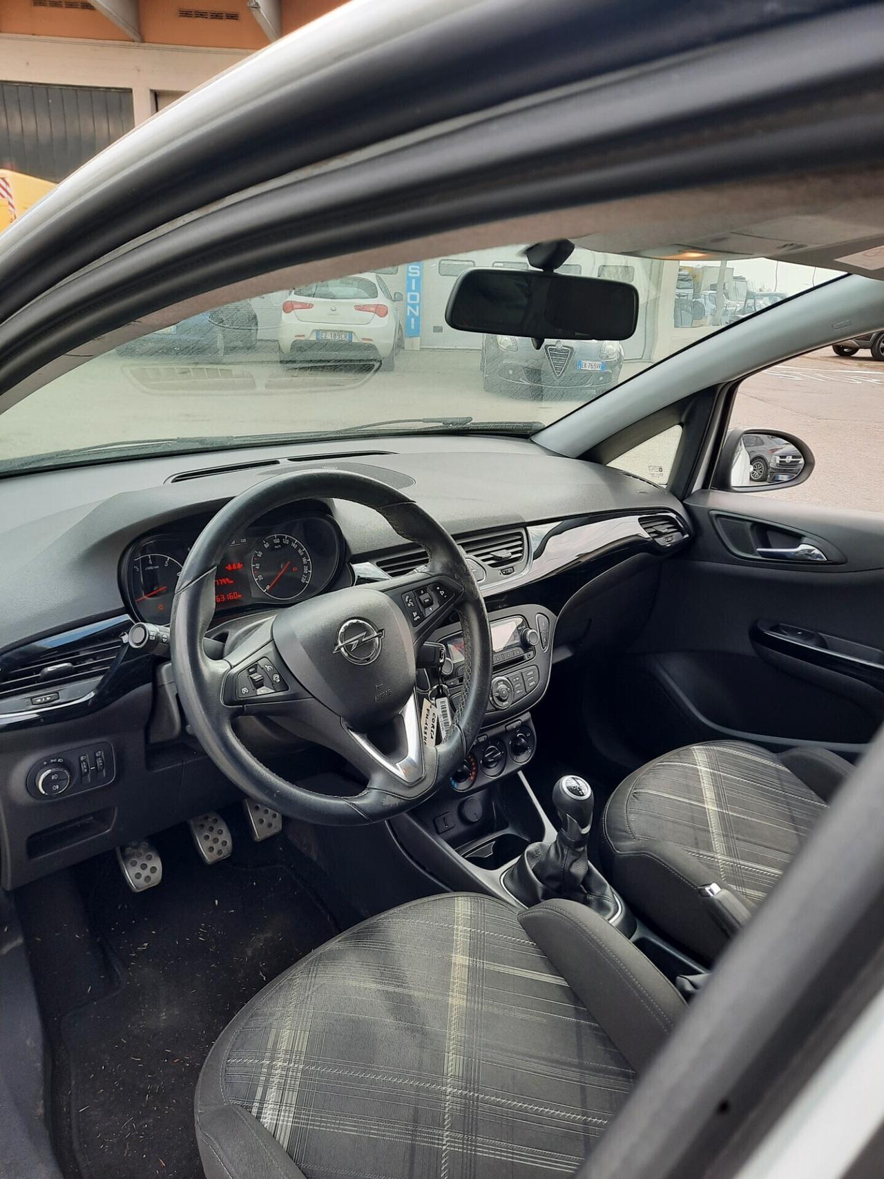 Opel Corsa 1.2 5 porte Innovation OK NEOPATENTATI