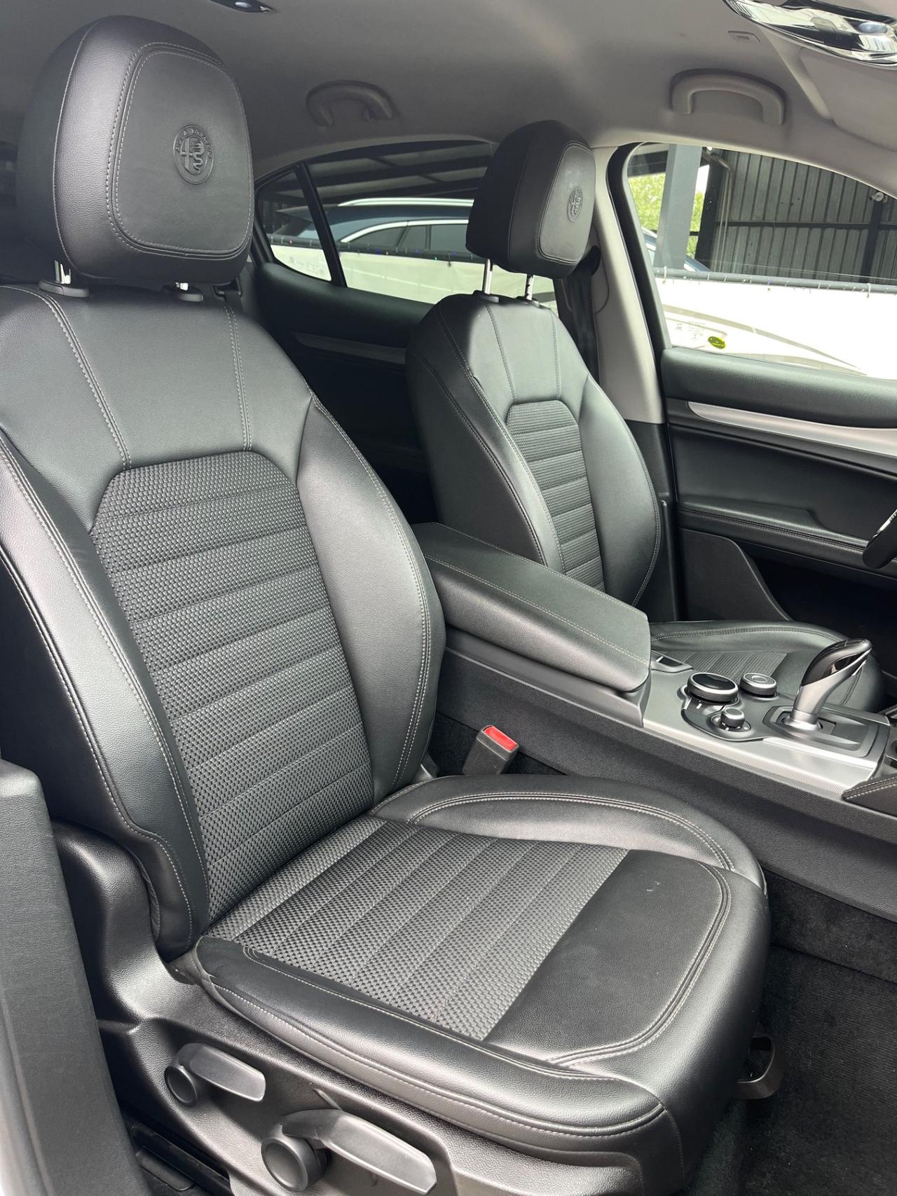 Alfa Romeo Stelvio 2.2 Turbodiesel 190 CV AT8 Q4 Executive