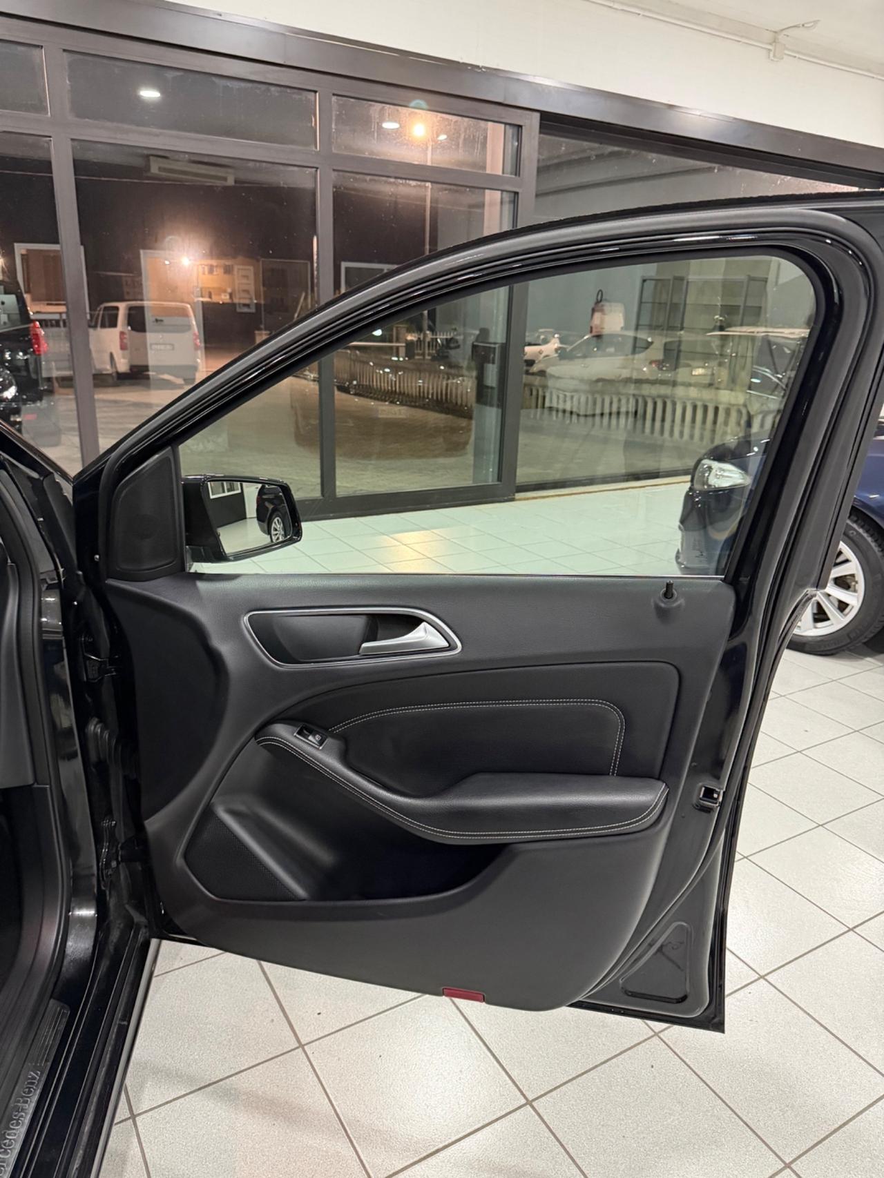 Mercedes-benz B 200 d Automatic Premium