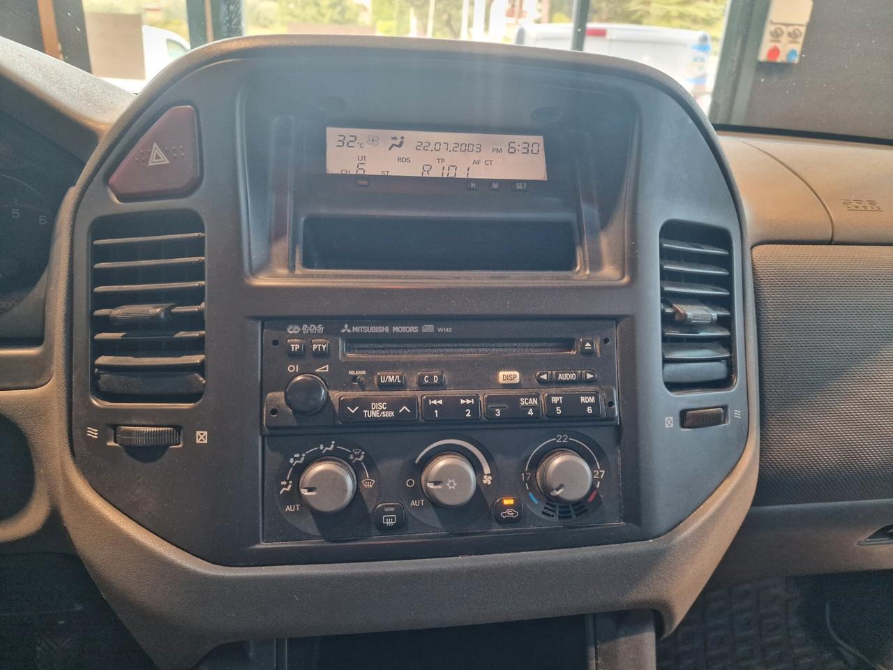 Mitsubishi Pajero 3.2 16V DI-D 5p. GLX 7 posti
