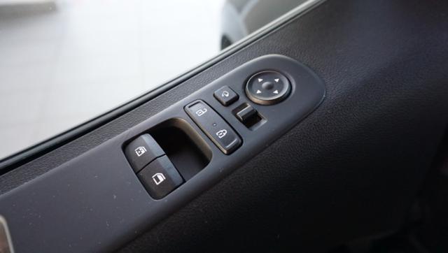 HYUNDAI Staria 2.2 MT 2WD 9 posti Wagon