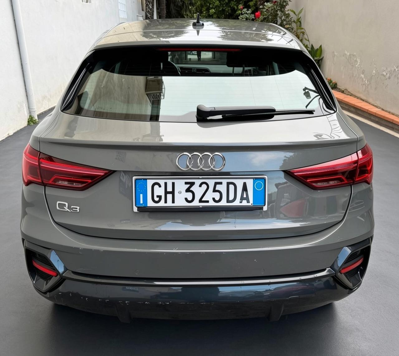 Audi Q3 35 TFSI S tronic line edition