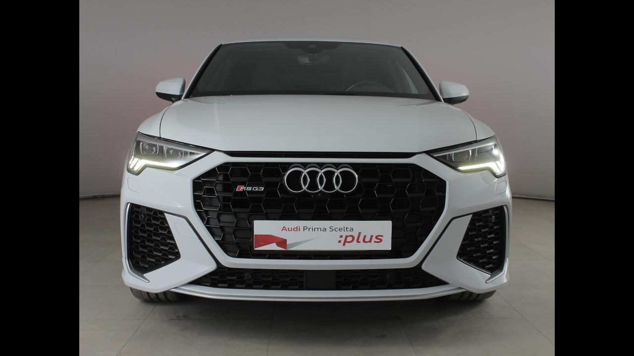 AUDI Q3 2019 Sportback - Q3 Sportback RS 2.5 quattro s-tronic