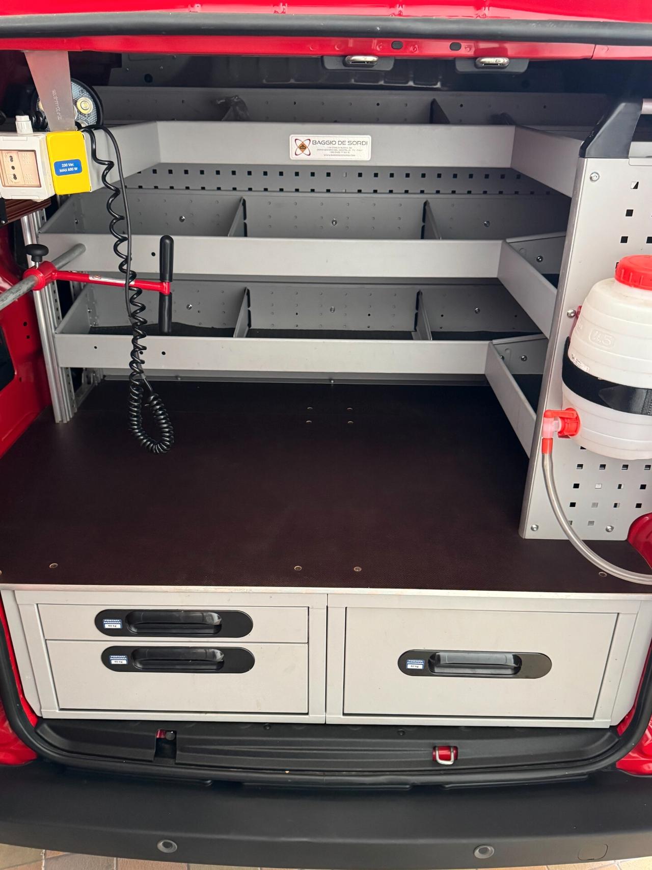 Fiat Fiorino 1.3 MJT 95CV Cargo Adventure