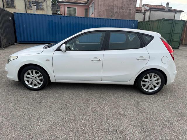 HYUNDAI i30 1.6 CRDi 90CV 6m. 5p. Limited Edition Bellissima