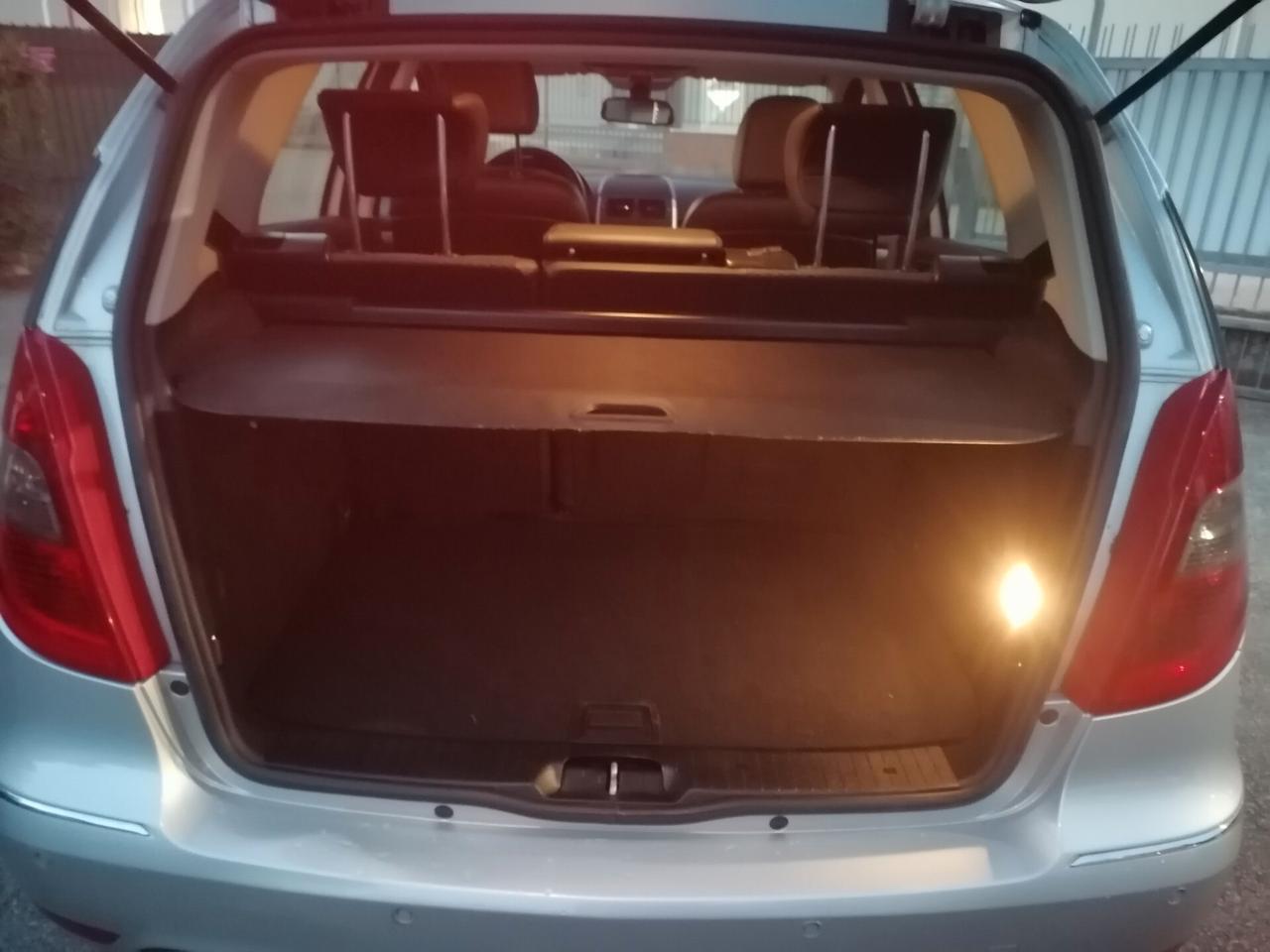 MERCEDES A 160 CDI BlueEFFICIENCY 2011 neopatentati