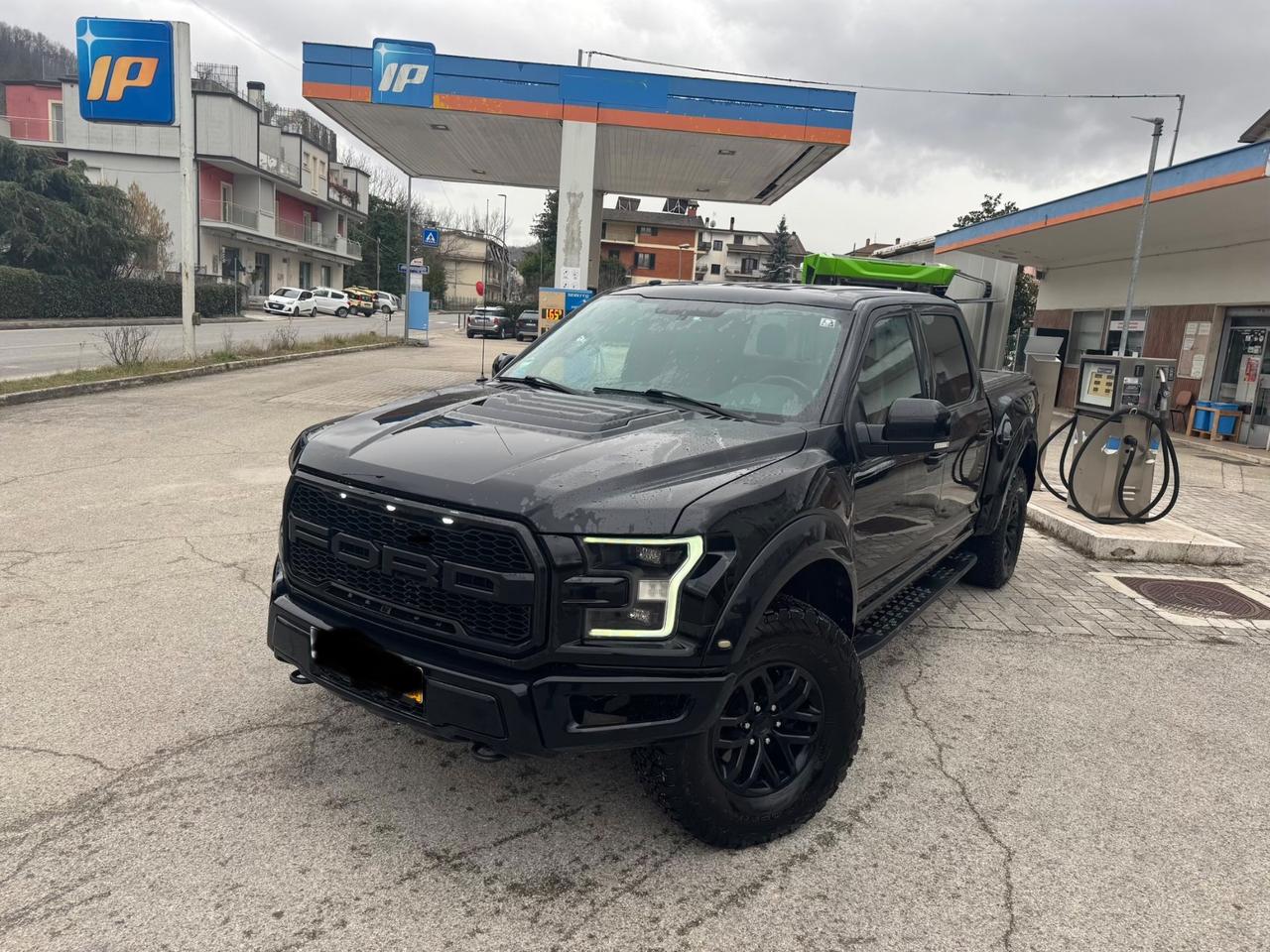 Ford F 150 RAPTOR no ranger