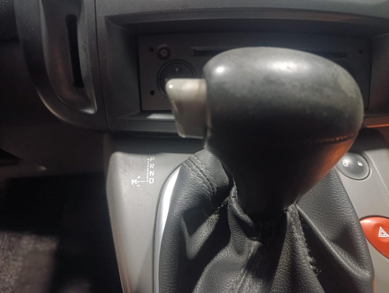 RENAULT SCENIC del 2006 GPL AUTOMATICO