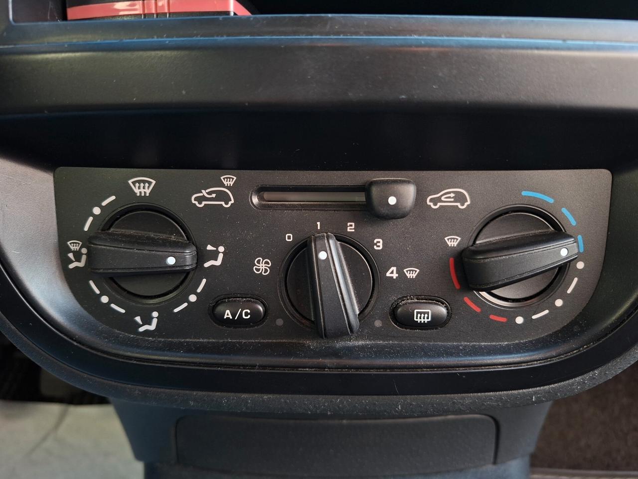 Citroen C2 1.1 Exclusive *NEOPATENTATI*